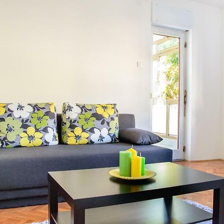 אומאג Apartment Family Time מראה חיצוני תמונה
