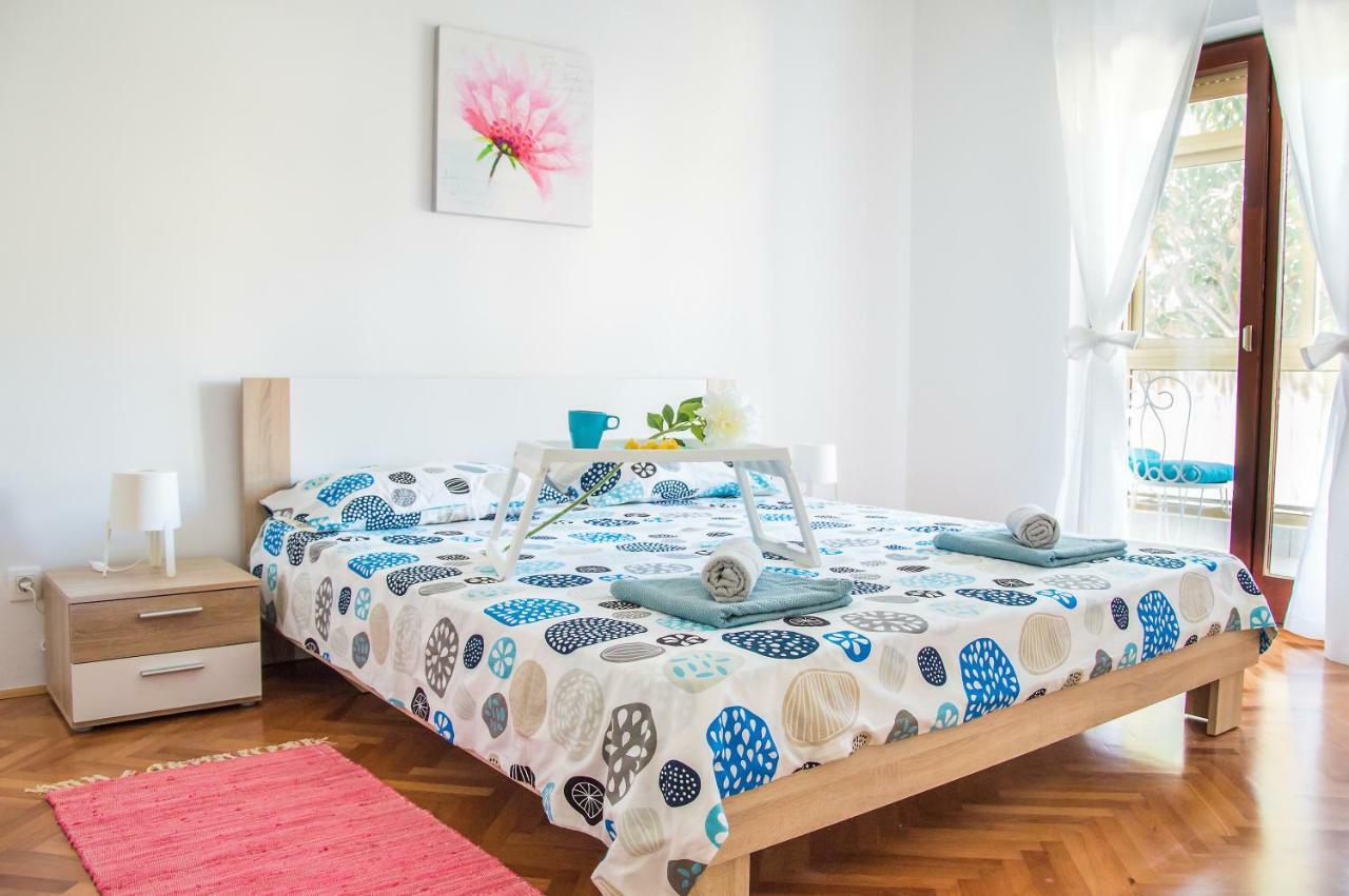 אומאג Apartment Family Time מראה חיצוני תמונה